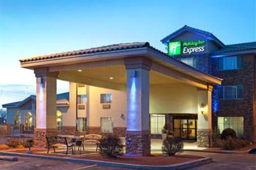 фото отеля Holiday Inn Express Farmington (Bloomfield)