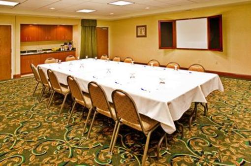 фото отеля Holiday Inn Express Hotel & Suites Urbana-Champaign U of I Area