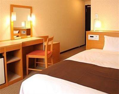 фото отеля Hotel Livemax Yokohama Kannai