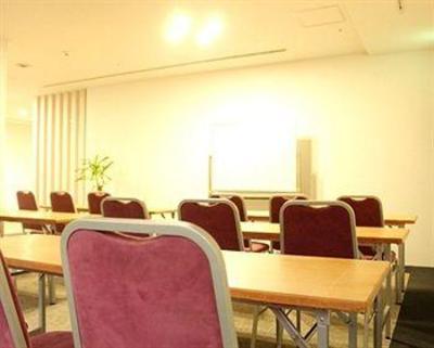 фото отеля Hotel Livemax Yokohama Kannai