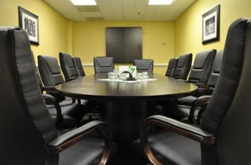 фото отеля DoubleTree by Hilton Richmond-Midlothian