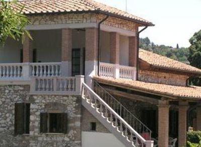 фото отеля Residence Il Castagno Toscana