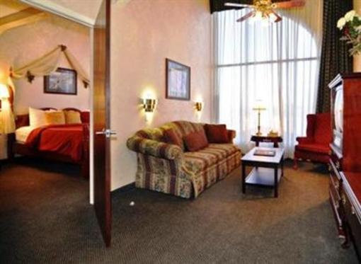 фото отеля Comfort Suites Daphne