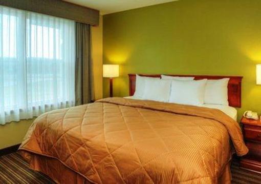 фото отеля Comfort Inn & Suites Fayetteville