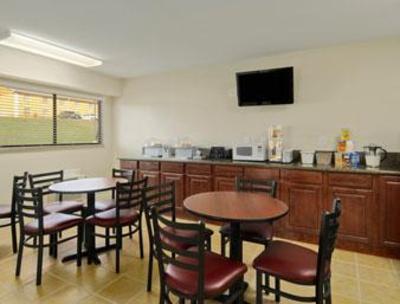 фото отеля Days Inn Overland Park