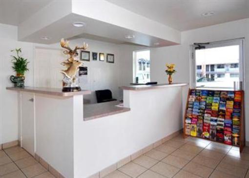 фото отеля Super 8 San Bernardino Hospitality Lane