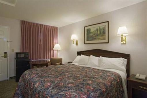 фото отеля Americas Best Value Inn & Suites - Wine Country