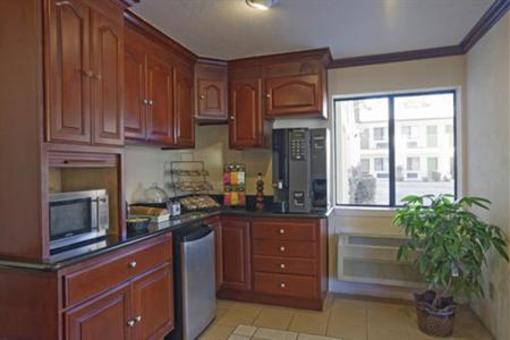 фото отеля Americas Best Value Inn & Suites - Wine Country