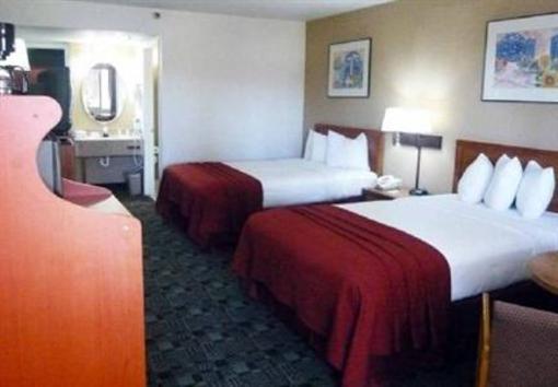 фото отеля Quality Inn & Suites North Legoland Area