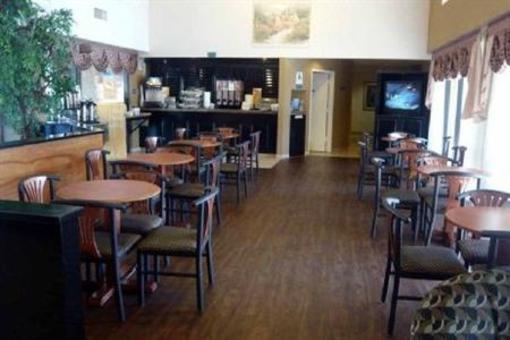 фото отеля Quality Inn & Suites North Legoland Area