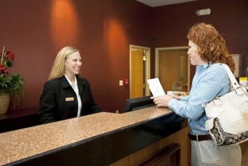 фото отеля Holiday Inn Owatonna