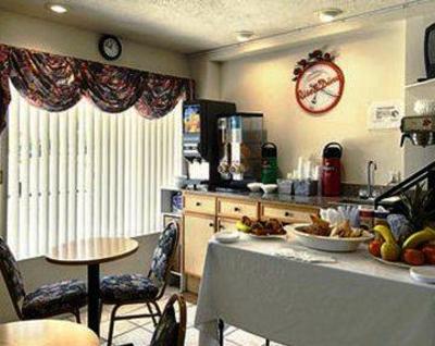 фото отеля Howard Johnson Inn Bradenton-Sarasota Airport