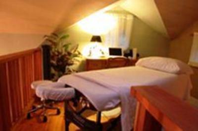 фото отеля The Tuwanek Hotel and Spa