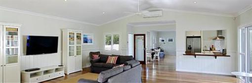 фото отеля Away on Belongil Fields Holiday Rental Byron Bay