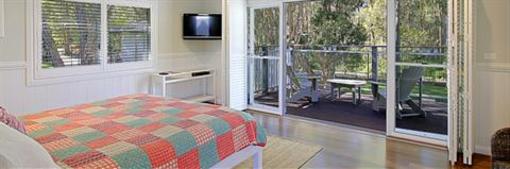 фото отеля Away on Belongil Fields Holiday Rental Byron Bay