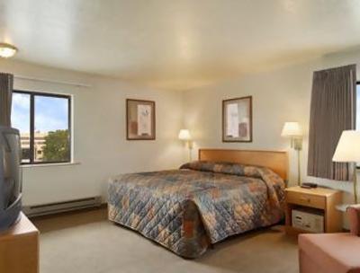 фото отеля Super 8 Motel Columbus