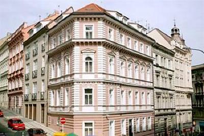 фото отеля Winston Churchill Hotel