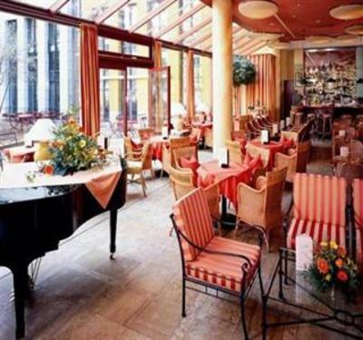 фото отеля Hotel Elbflorenz Dresden