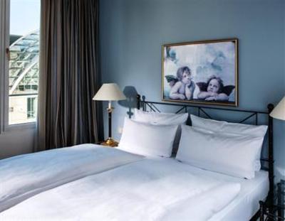 фото отеля Hotel Elbflorenz Dresden