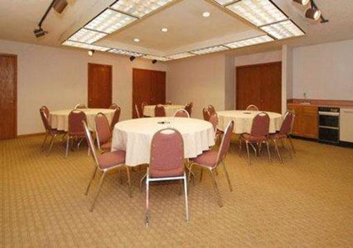 фото отеля Quality Suites Pittsburgh