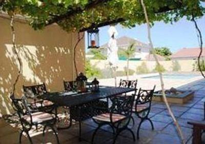 фото отеля La Roche Guest House