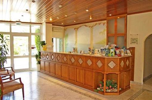 фото отеля Apartamentos Turisticos Jose De Sousa Almancil
