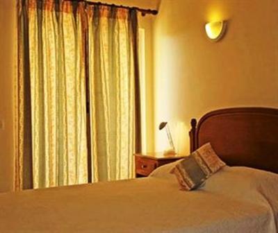 фото отеля Apartamentos Turisticos Jose De Sousa Almancil