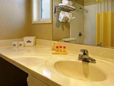 фото отеля Days Inn Costa Mesa-Newport Beach