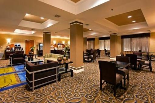 фото отеля Holiday Inn Express Hotel & Suites Andalusia