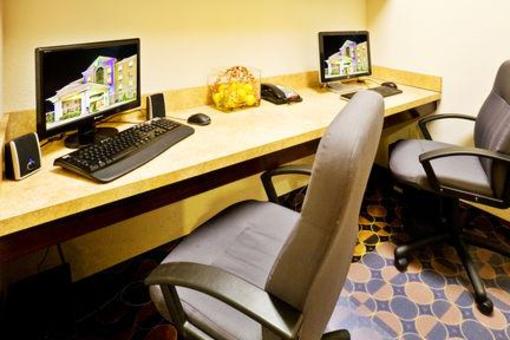 фото отеля Holiday Inn Express Hotel & Suites Denison North