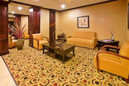 фото отеля Holiday Inn Express Hotel & Suites Denison North