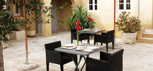 фото отеля Hotel Le Fabian Des Baux Les Baux-de-Provence