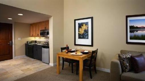 фото отеля Founders Pointe