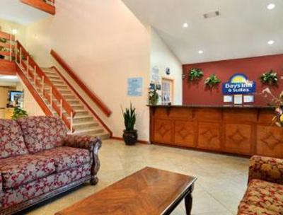 фото отеля Days Inn and Suites Six Flags Atlanta
