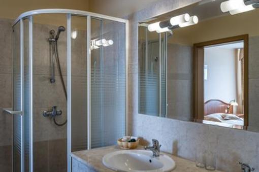 фото отеля Henlex Hotel