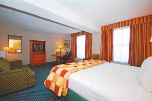 фото отеля La Quinta Inn & Suites Orlando South
