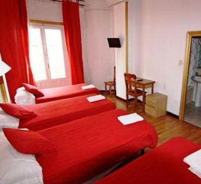 фото отеля Hostal Orly