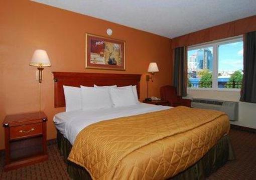 фото отеля Econo Lodge Downtown Louisville