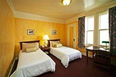 фото отеля Renoir Hotel
