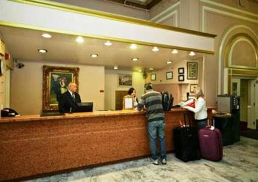 фото отеля Renoir Hotel