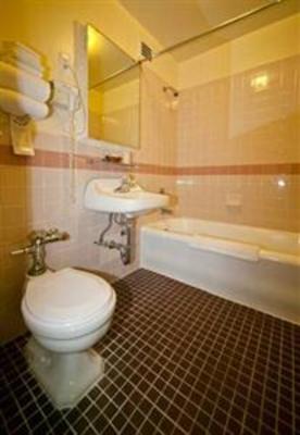 фото отеля Renoir Hotel