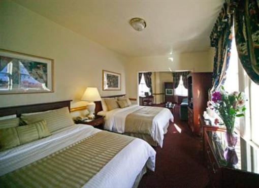 фото отеля Renoir Hotel