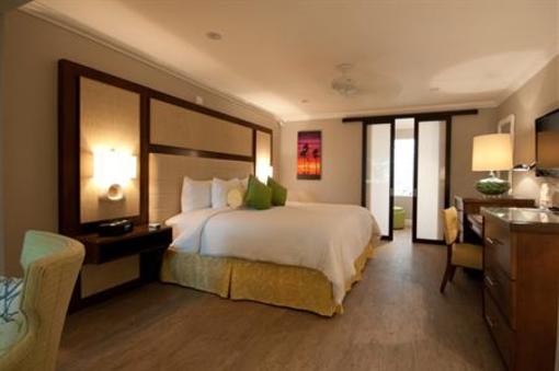 фото отеля Almond Tree Inn
