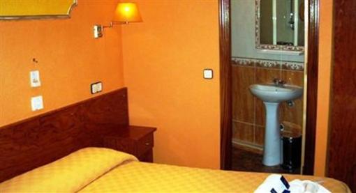 фото отеля Hostal Comercial