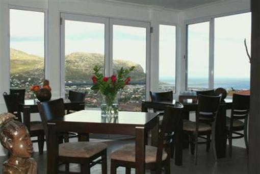 фото отеля Inn Between Cape Town