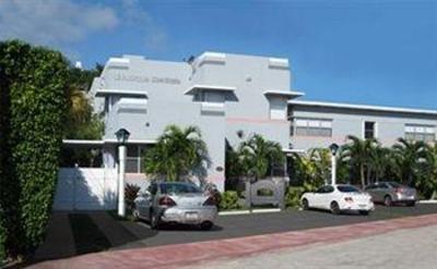 фото отеля Indian Creek Suites Miami Beach