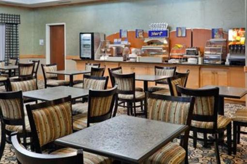 фото отеля Holiday Inn Express Hotel & Suites Atlanta Southwest-Fairburn