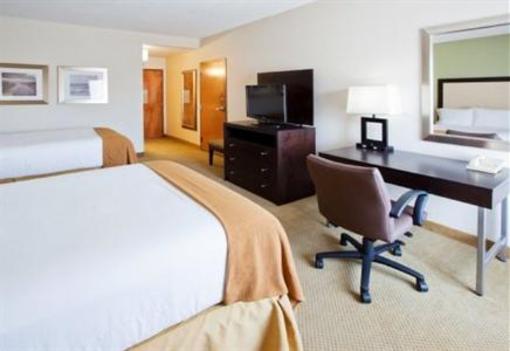 фото отеля Holiday Inn Express Broadway Myrtle Beach