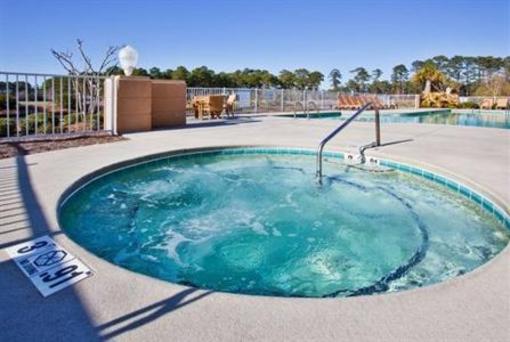 фото отеля Holiday Inn Express Broadway Myrtle Beach