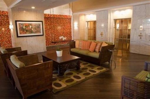 фото отеля Embassy Suites Tampa Airport/Westshore